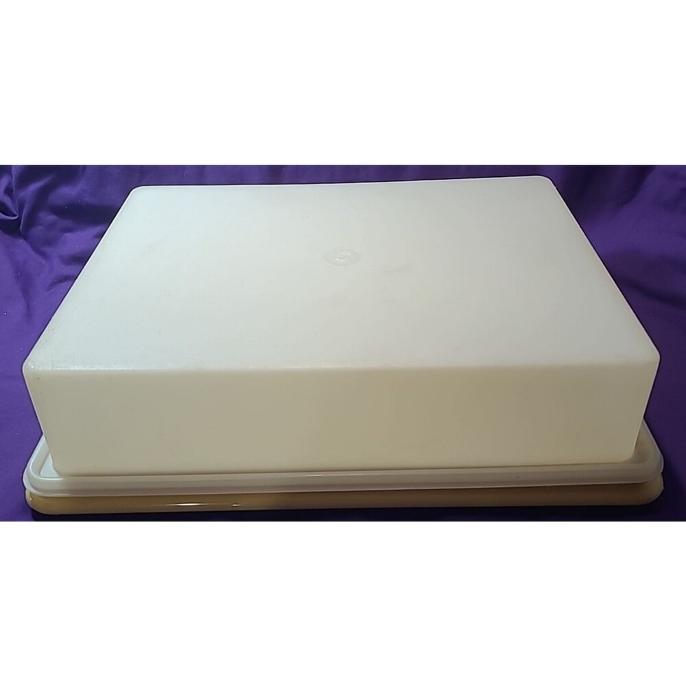 Vintage Tupperware Rectangular Cake Carrier Cake Taker Yellow Tray w Lid